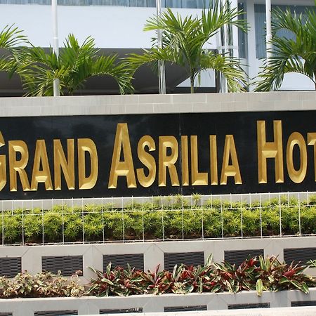 Grand Asrilia Hotel บันดุง ภายนอก รูปภาพ