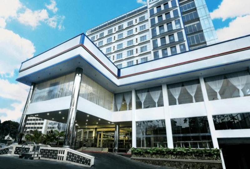 Grand Asrilia Hotel บันดุง ภายนอก รูปภาพ