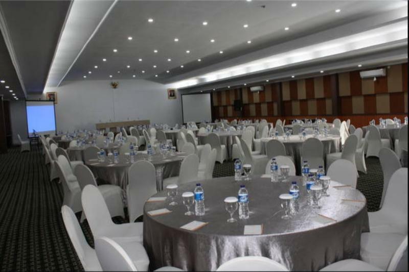 Grand Asrilia Hotel บันดุง ภายนอก รูปภาพ