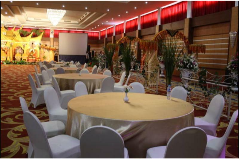 Grand Asrilia Hotel บันดุง ภายนอก รูปภาพ